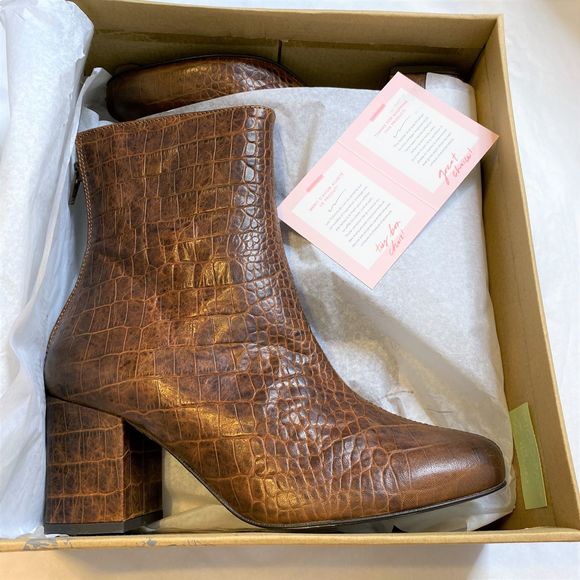 Free People - NIB Cecile Brown Faux Croc Booties - Picture 3 of 11